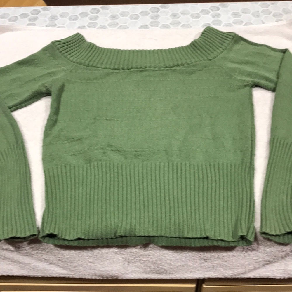 Sweater - Picture 2 of 5